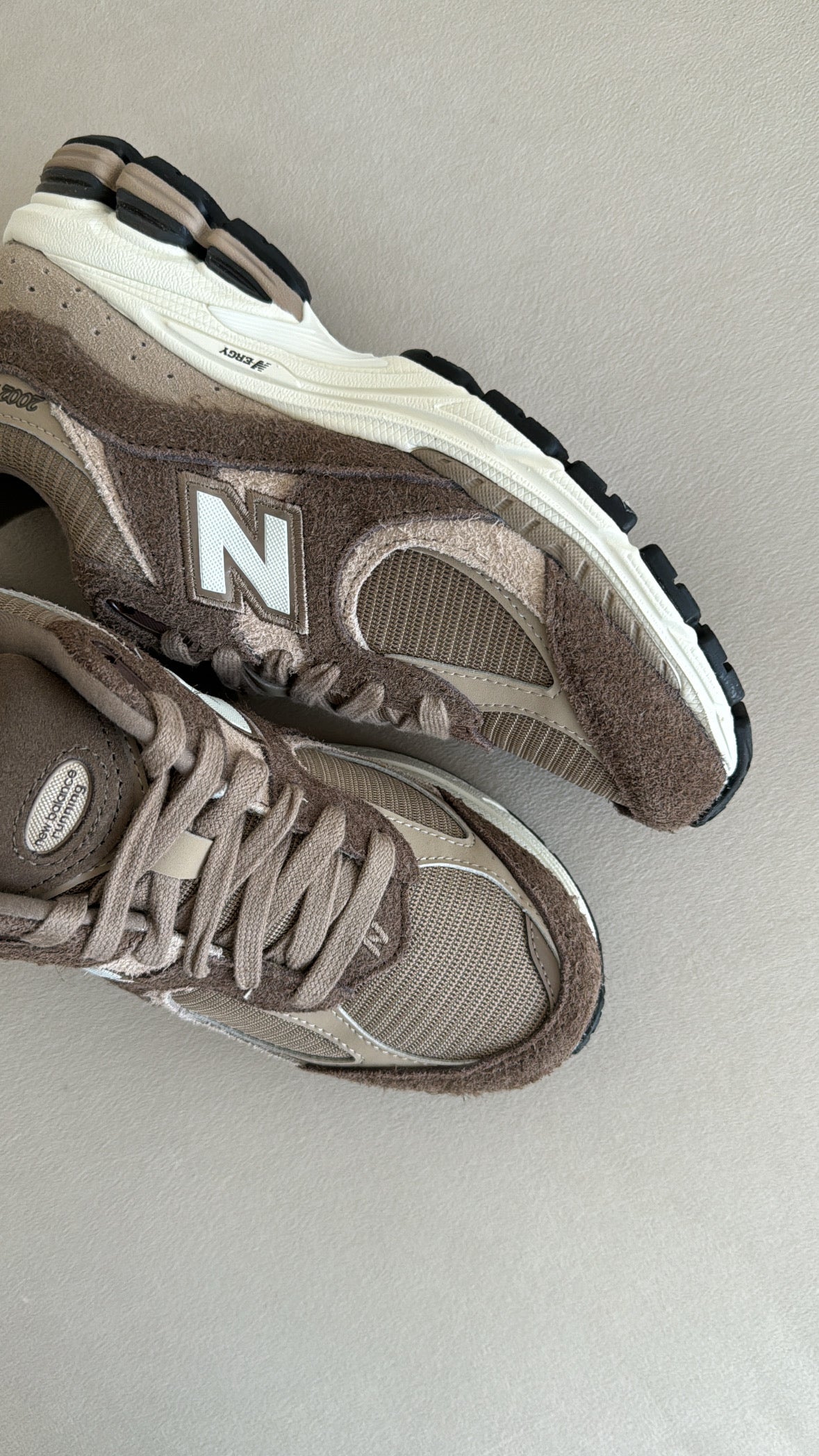 New Balance 2002R Brown