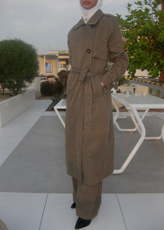 Taupe set